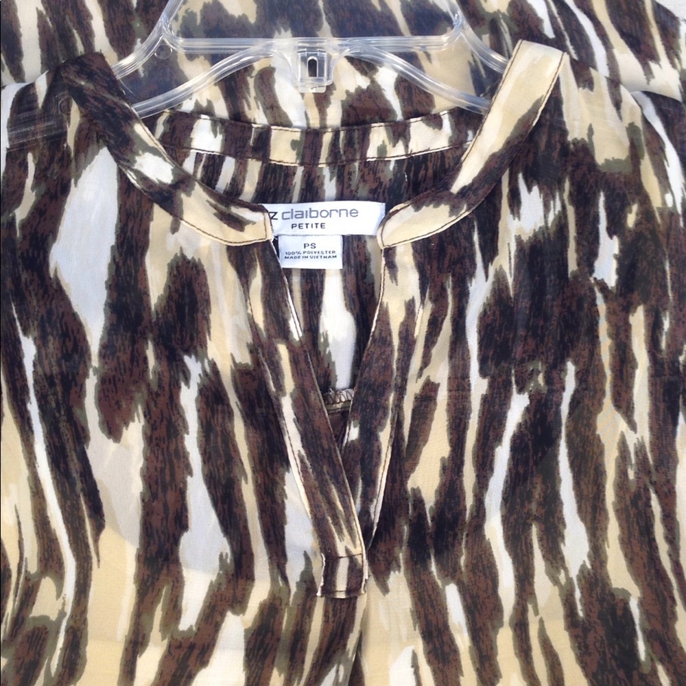 Liz Claiborne Sheer W/Cami Split Neck, PS NWOT - Picture 7 of 7